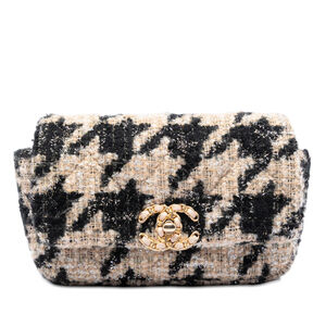 Pre-Loved Chanel Houndstooth Tweed 19 Belt Bag